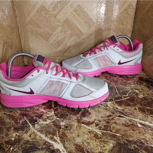 Nike women's air relentless 3 running shoes sneaker size 10. 488 - Picture 6 of 8